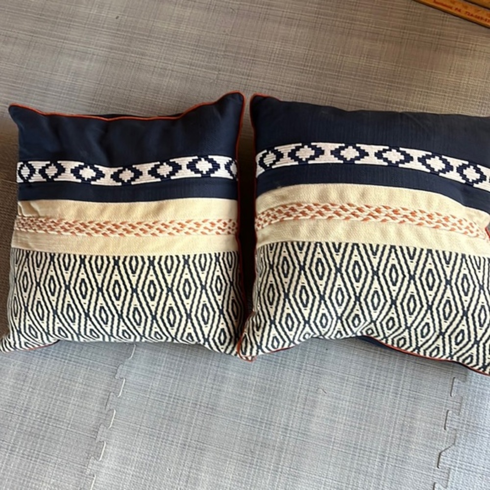 New Port throw couch pillows set of - 19x19